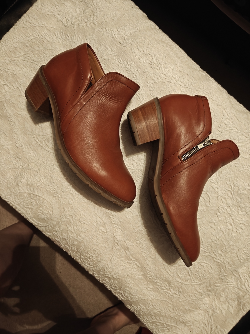 Xena Work wear Women’s Leather Ankle Booties - Tan Steel Toe